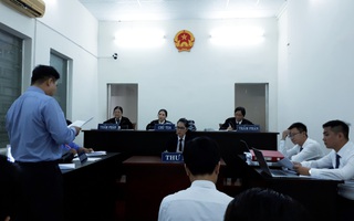 Muốn thôi làm giám đốc cũng khó