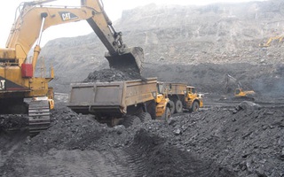 Bộ Công Thương đặc biệt lưu ý cung cấp than cho sản xuất điện trong dịch Covid-19