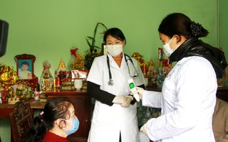 Khám sức khỏe cho toàn bộ người dân vùng biên Móng Cái để phòng dịch virus corora