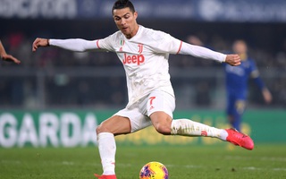 Ronaldo lập kỷ lục trong trận Juventus thua ngược