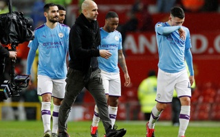 Hoãn trận đại chiến Man City - Arsenal vì Covid-19