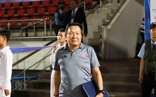 HLV Hoàng Văn Phúc từ chức ở Sài Gòn FC ngay trước vòng 2 V-League