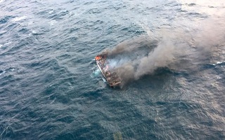 5 người Việt mất tích trong vụ cháy tàu cá ngoài khơi đảo Jeju