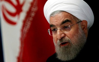 Iran tự tin vượt qua Covid-19 với “số người chết ít” và tố Mỹ giả dối