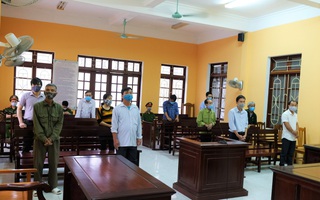 Thiếu trách nhiệm, 3 cựu cán bộ huyện ở Thanh Hóa "chia nhau" 18 tháng tù