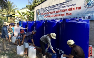 Bộ TN-MT lắp trạm cấp nước ngọt miễn phí cho hàng ngàn hộ dân Bến Tre