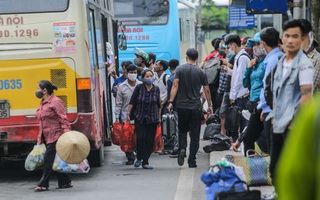 "Bao đê chặt", nới lỏng giãn cách xã hội