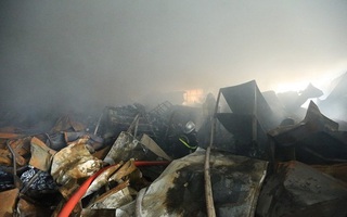Cháy kinh hoàng trong khu công nghiệp, 3 người tử vong