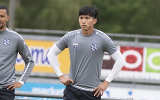 CLB Heerenveen im lặng trước thắc mắc của Hà Nội FC về việc tái ký với Đoàn Văn Hậu