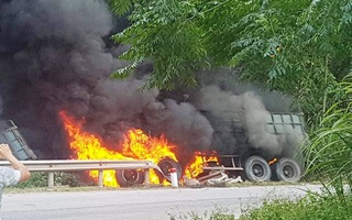 Cháy xe container trên Quốc lộ 12, tài xế bỏng nặng