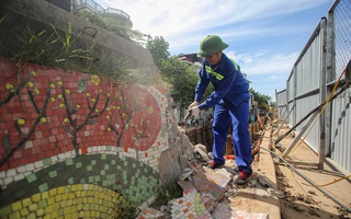 Hà Nội nói việc phá dỡ 300 m con đường gốm sứ là "bất khả kháng"