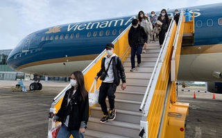 "Bật mí" về chuyến bay đưa hơn 200 người Việt từ Guinea Xích Đạo về nước
