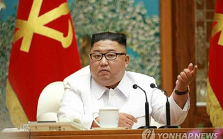 Ông Kim Jong-un họp khẩn sau vụ vượt biên từ Hàn Quốc nghi nhiễm Covid-19
