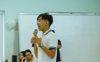 Diễn viên hài Minh Dự trợ giảng ở Trường Đại học Văn Hiến
