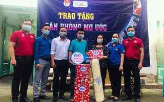 Tặng 14 "Căn phòng mơ ước" cho công nhân khó khăn