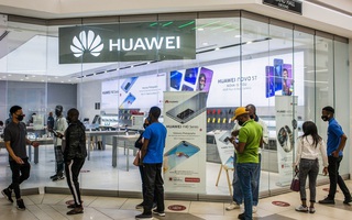 Bị Mỹ chặn đường, Huawei vẫn còn "miền đất hứa"