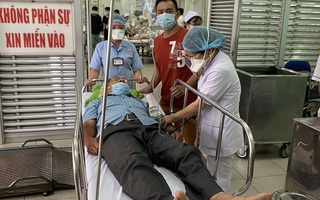 Con bác sĩ phương xa chống dịch, cha quê nhà lên cơn nguy kịch