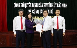 Công tác cán bộ không phải đánh cờ vua!