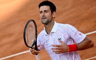 Clip Djokovic vất vả vào chung kết Rome Masters 2020