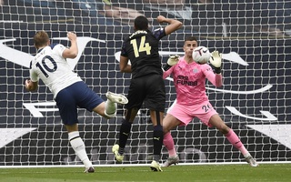 Tottenham rơi chiến thắng phút 90+5 trước Newcastle