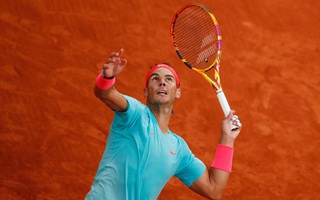 Clip "Vua" Rafael Nadal, "Hoàng tử" Dominic Thiem thắng dễ trận ra quân Roland Garros