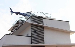 Bắt đại gia trong đường dây đánh bạc 1.000 tỉ đồng trưng bày "trực thăng" trên nóc nhà