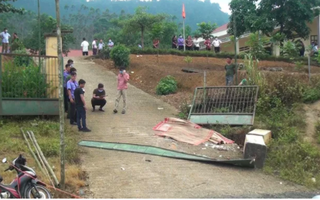 Bộ trưởng Phùng Xuân Nhạ gửi lời chia buồn tới gia đình học sinh bị tai nạn tại Lào Cai