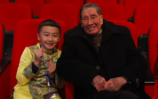 Nhạc sĩ Phạm Tuyên xúc động trong đêm nhạc mừng sinh nhật tuổi 91