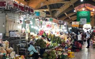 Chợ ế, tiểu thương tìm đường bán hàng qua mạng
