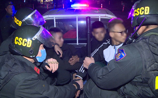 Nhóm thiếu niên "choai choai" chuyên tụ tập đánh võng, tạt đầu xe trêu chọc cảnh sát