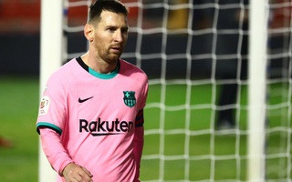 Giúp Barcelona ngược dòng, Messi thiết lập kỷ lục mới