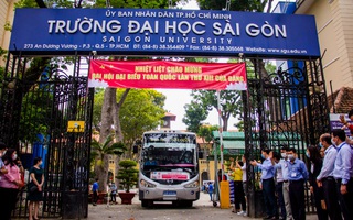 Ấm áp chuyến xe đoàn viên đưa sinh viên về quê đón Tết