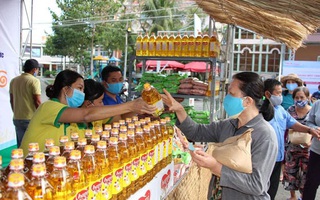 Tập trung chăm lo công nhân khó khăn