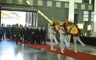 Tổng Bí thư, Chủ tịch nước gửi vòng hoa tới viếng nguyên Phó Thủ tướng Trương Vĩnh Trọng
