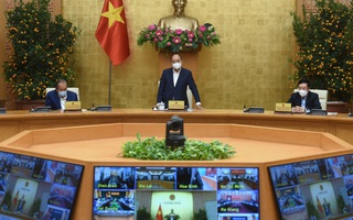 Thủ tướng Nguyễn Xuân Phúc: Nhanh chóng tiêm chủng, gỡ ngay ách tắc lưu thông hàng hóa