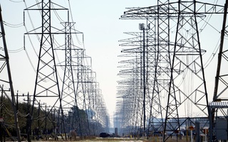 Dân Texas đệ đơn kiện tập thể đòi nhà bán điện bồi thường 1 tỉ USD