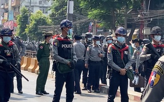 Hàng chục ngàn người biểu tình ở Myanmar
