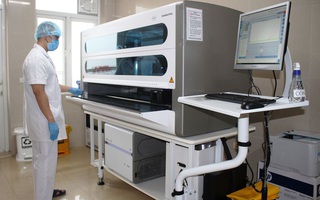 Hoạt động quá nhiều, cả 4 máy PCR, máy tính và máy in của CDC Hà Nội đều bị treo