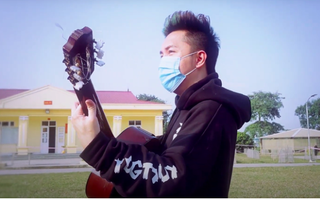 Ca sĩ Minh Vương lạc quan thực hiện MV cổ vũ người dân chống dịch Covid-19 trong khu cách ly