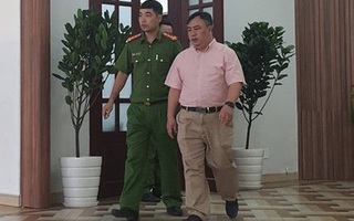 Giám đốc Bệnh viện Mắt TP HCM bị bắt giam
