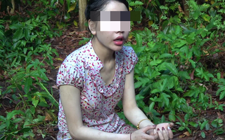 CLIP: Bắt giữ nhiều "hot girl" đi ôtô sang trọng từ TP HCM về Tiền Giang đánh bạc