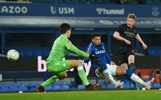 Siêu sao bùng nổ, Man City tốc hành đoạt vé bán kết FA Cup