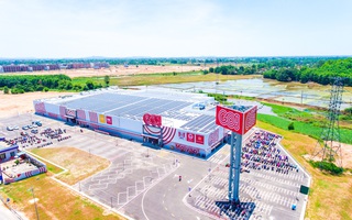Ông chủ Thái lắp điện mặt trời trên 60.000 m2 mái đại siêu thị GO!
