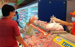 Thịt heo bình ổn thị trường giảm giá 10.000 đồng/kg