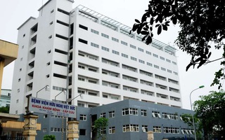 Phát hiện 6 người tại 1 tầng trong Bệnh viện Việt Đức mắc Covid-19