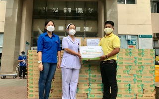 Vinasoy tặng 50.000 hộp sữa Fami cho nữ y bác sĩ tuyến đầu chống dịch