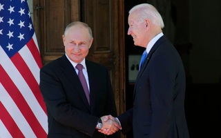 Tổng thống Putin: Tổng thống Biden rút quân khỏi Afghanistan "là đúng"