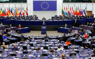 Ba Lan tuyên bố không cúi đầu trước áp lực tài chính của EU