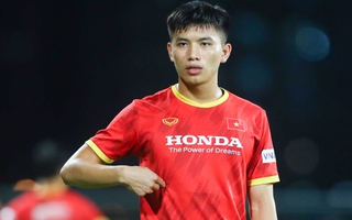 Những cầu thủ nào phải chia tay đồng đội sau trận thua trước đội tuyển Trung Quốc?