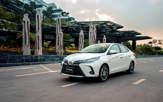 Toyota tung khuyến mại "khủng" mùa mua sắm cuối năm